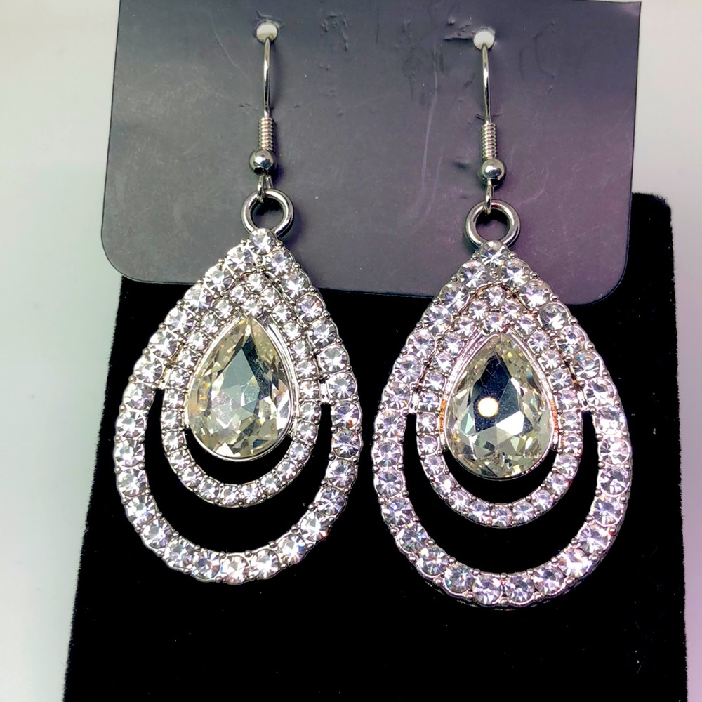 Elegant Silver Teardrop fashion jewelry Earrings